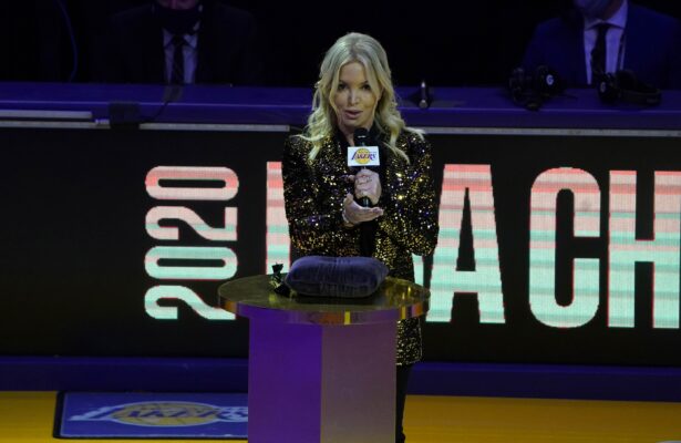 Video Jeanie Buss Reveals Her 5 Most Important Lakers Of All Time