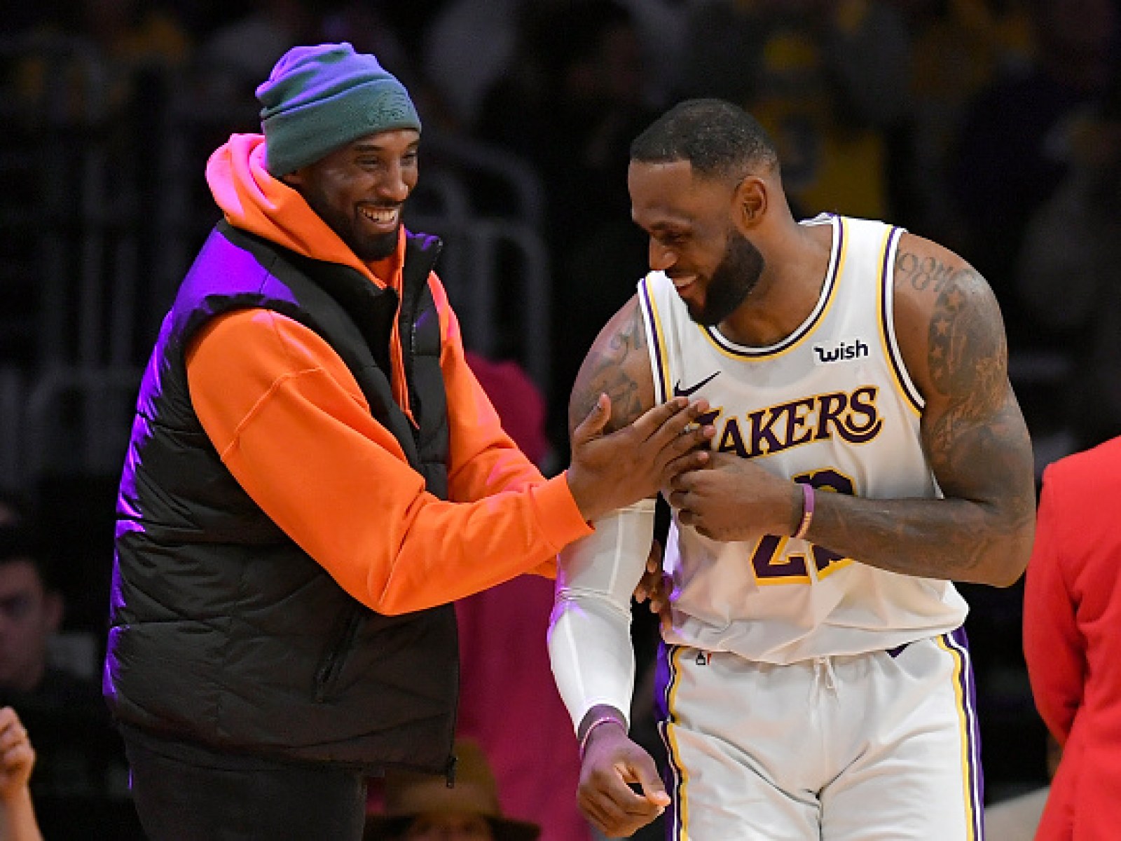 Report: LeBron James Had One Final Phone Call With Kobe Bryant Night Before  His Death - Lakers Daily
