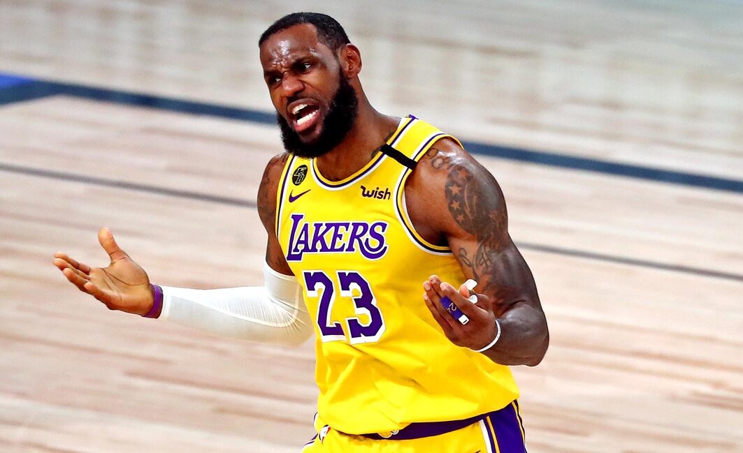 LeBron James receives zero votes for 'Which player would you want taking a  shot with the game on the line?' - Lakers Daily