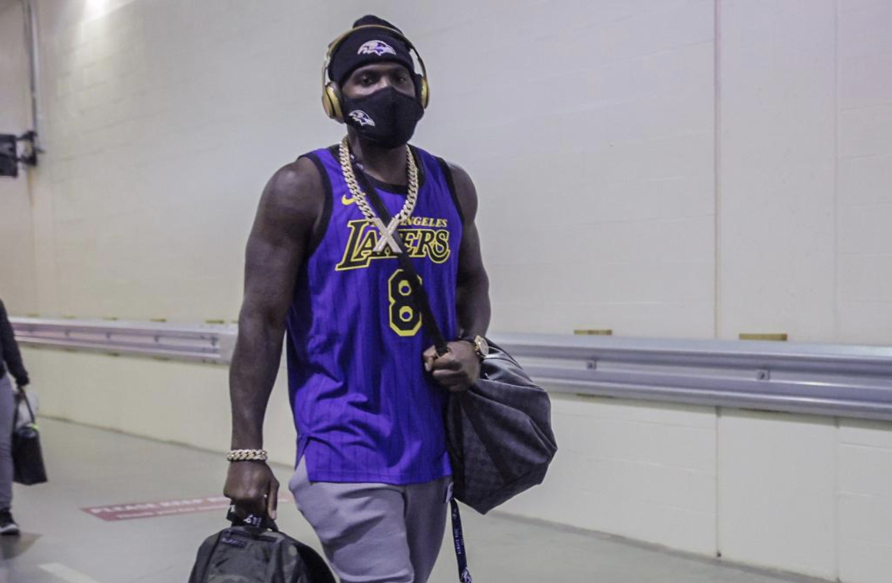 Dez Bryant rocks Kobe Bryant jersey ahead of debut with Baltimore ...