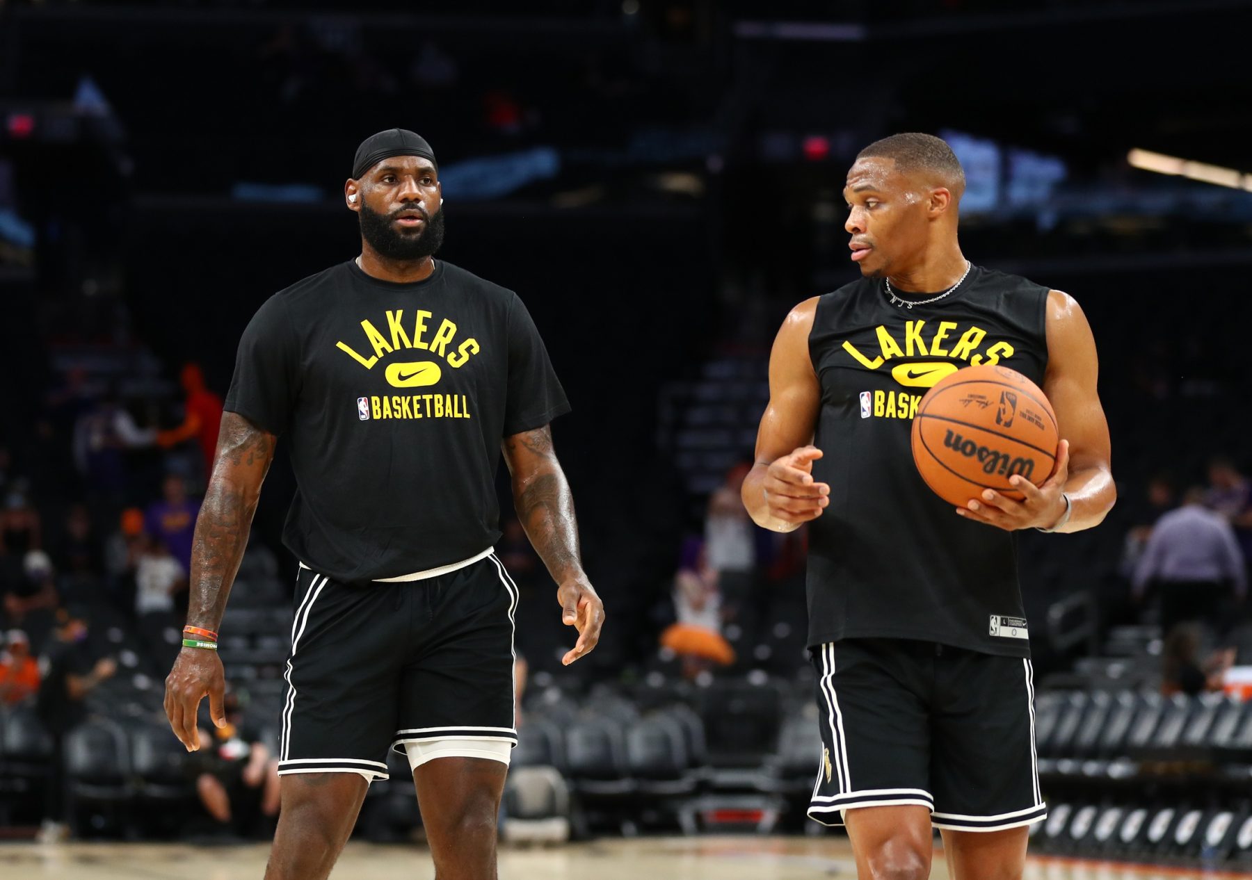 gusto Animado Huelga Frank Vogel reveals how many preseason games he plans to play LeBron James  and Russell Westbrook - Lakers Daily