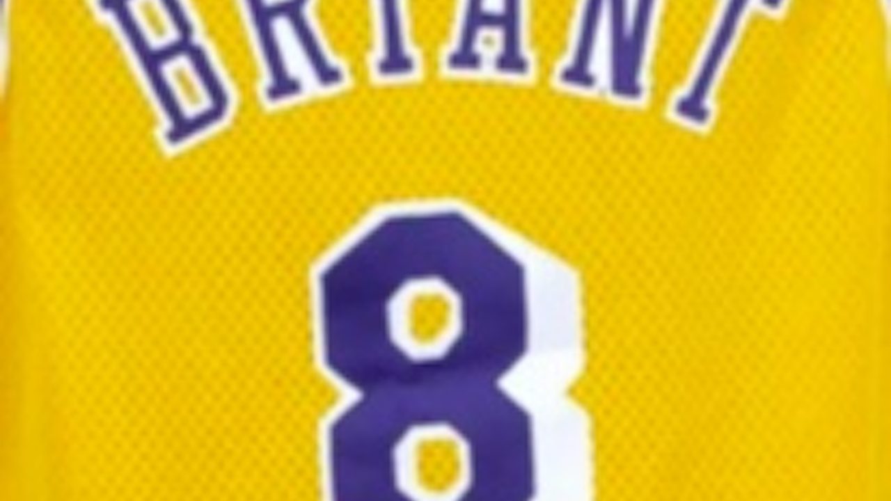 Kobe Bryant rookie/playoff jersey could top $3 million at SCP