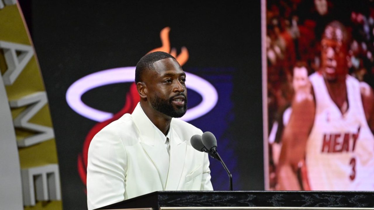 Healthy Dwyane Wade doesn't want blame if LeBron James leaves