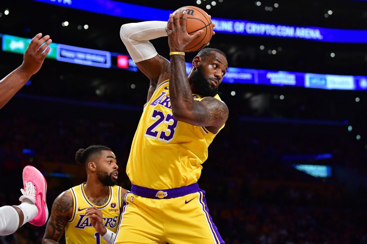 Kid chases LeBron James at Lakers game: ‘You look like you ripped your pants’
