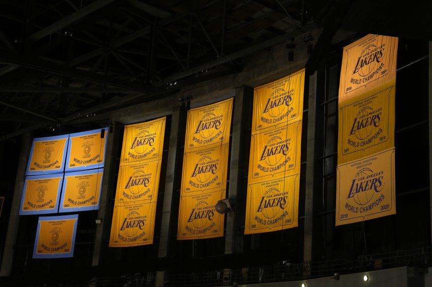 Lakers NBA championship banners