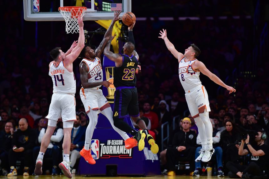 LeBron James Phoenix Suns