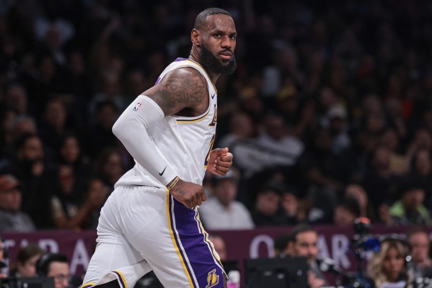 NBA insider thinks LeBron will opt out of Lakers deal, seek no-trade clause - Lakers Daily