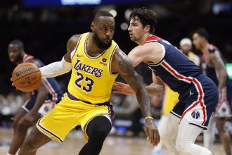LeBron James and Deni Avdija