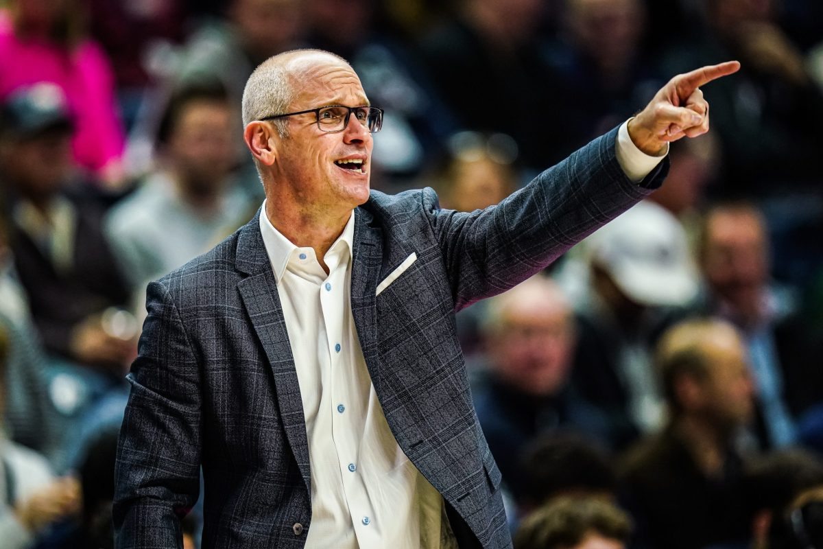 Dan Hurley's wife says Lakers meeting felt 'yucky,' but also 'so right ...